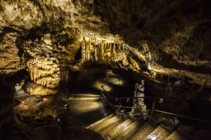 les grottes de han proche de Dinant Bonsoy