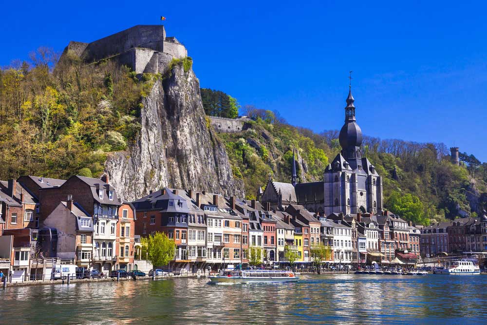 les bungalows du domaine de Bonsoy proche de la ville de Dinant