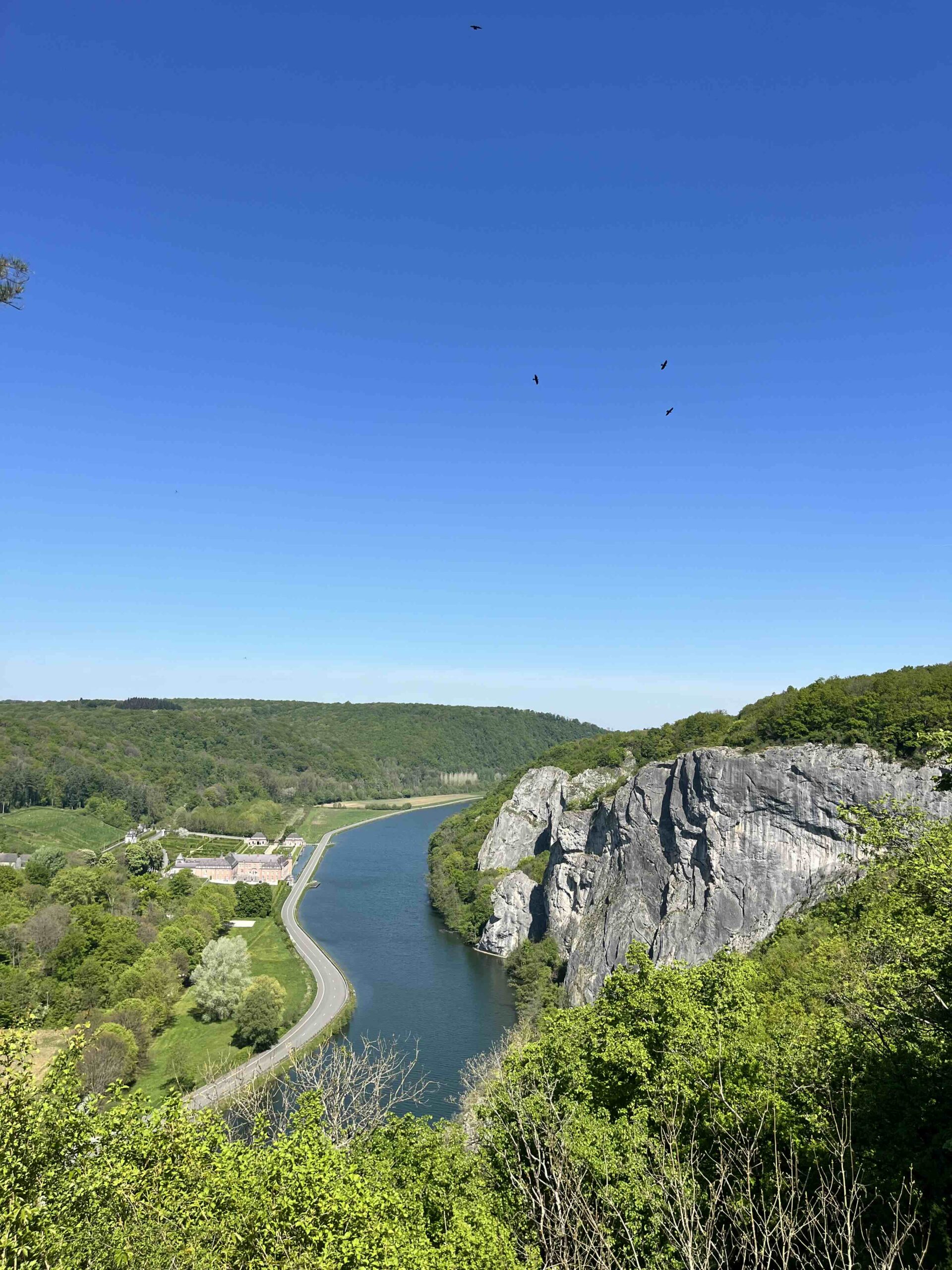 Croisière le long de la MEUSE Hastière BOnsoy